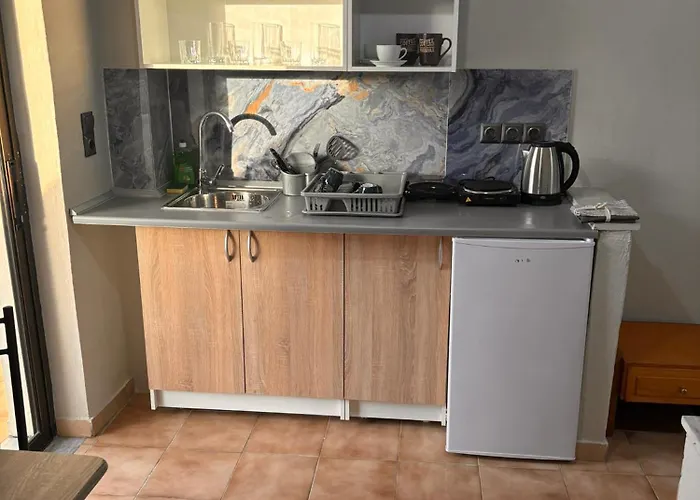 Aleka Center * بلدة كوس