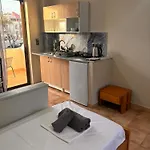Апартаменты Aleka Center *